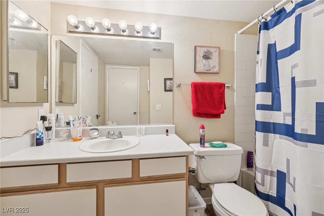 2300 East Silverado Ranch Boulevard 2161 Property Photo 16