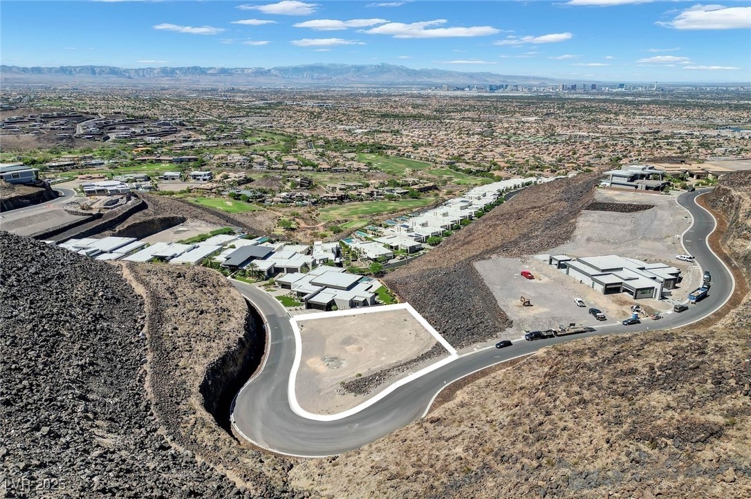 571 Cityview Ridge Drive Property Photo 1