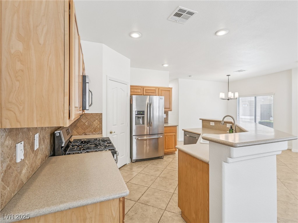 8689 Horizon Wind Avenue 103 Property Photo 14