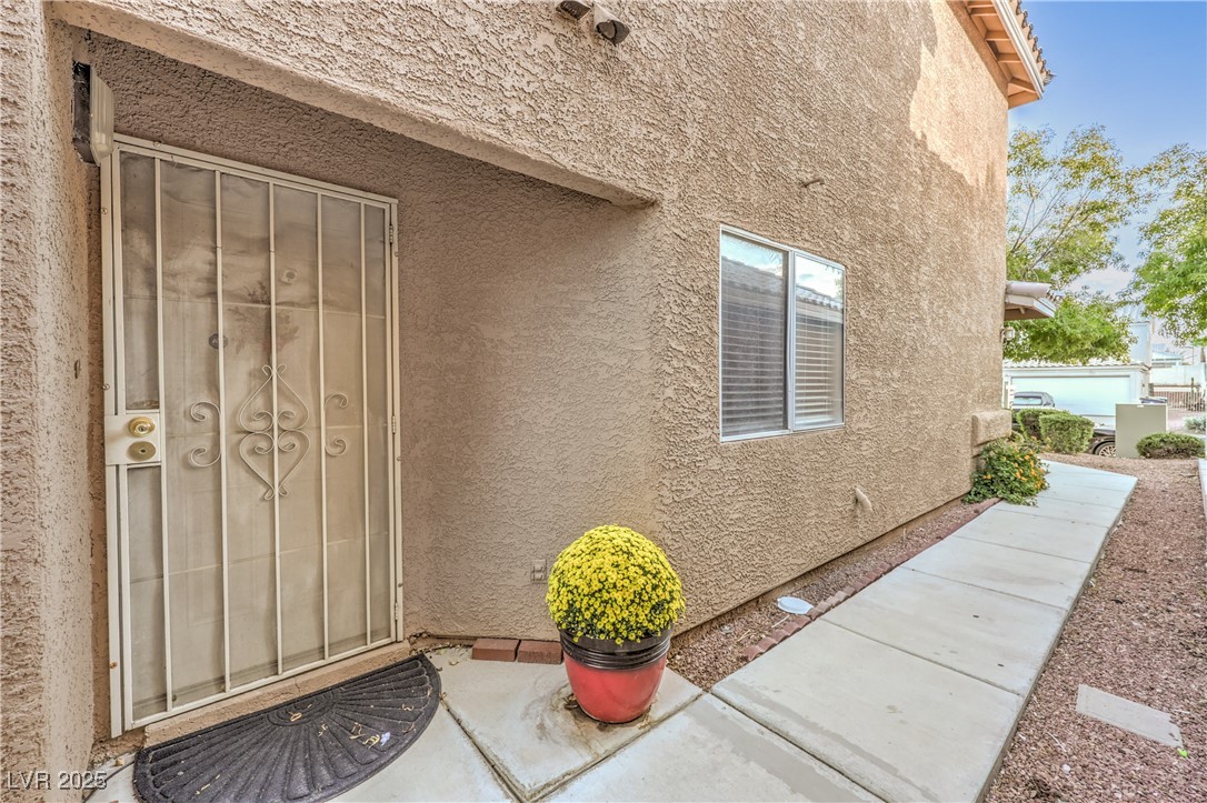 8056 Cimarron Ridge Drive 101 Property Photo 4