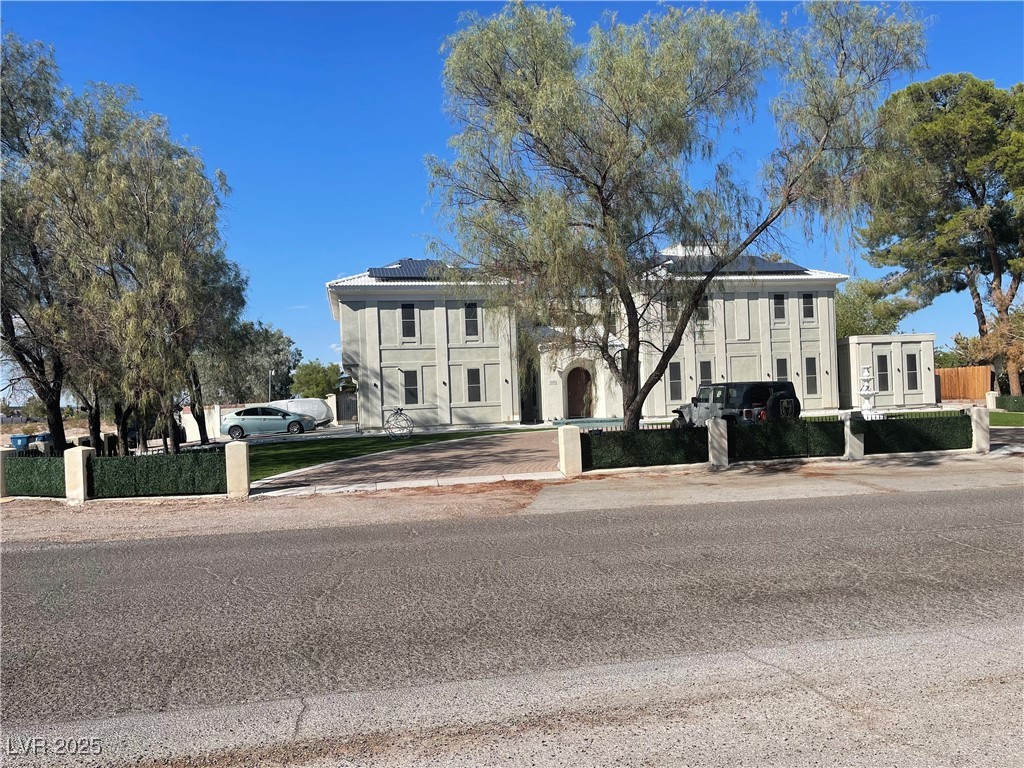 6480 West Oquendo Road Property Photo