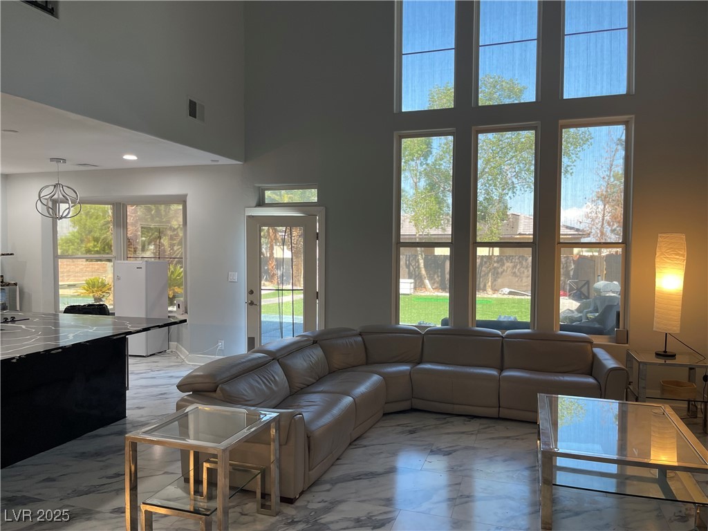 6480 West Oquendo Road Property Photo 8