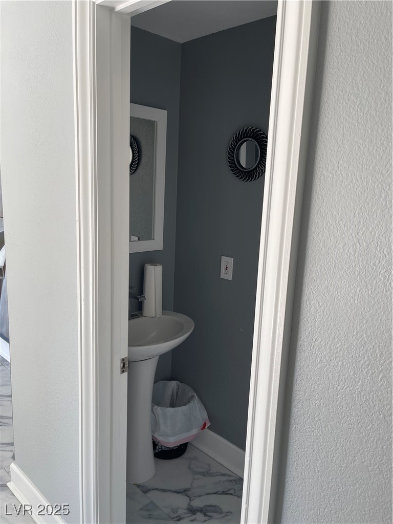 6480 West Oquendo Road Property Photo 29
