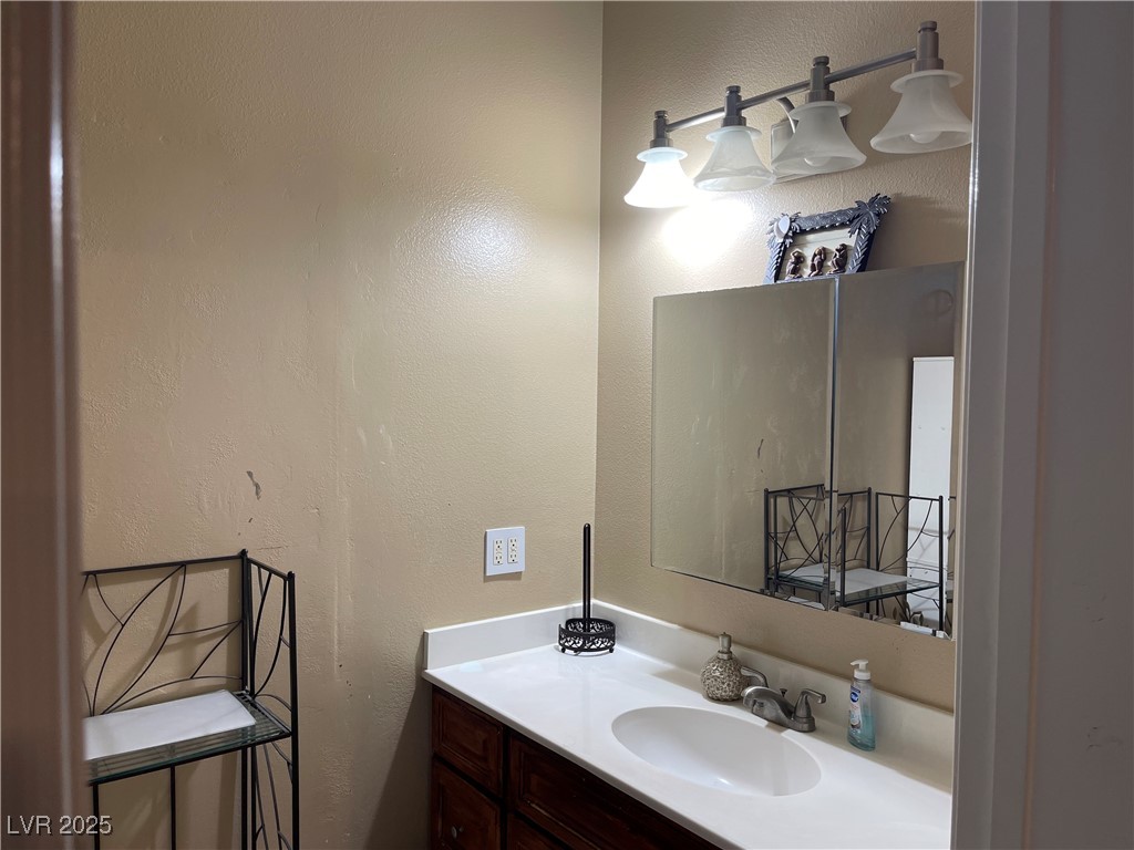 6480 West Oquendo Road Property Photo 35