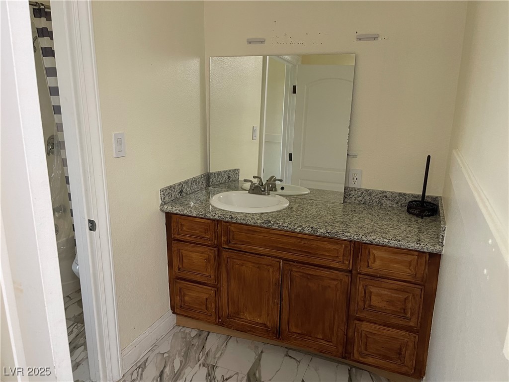 6480 West Oquendo Road Property Photo 37