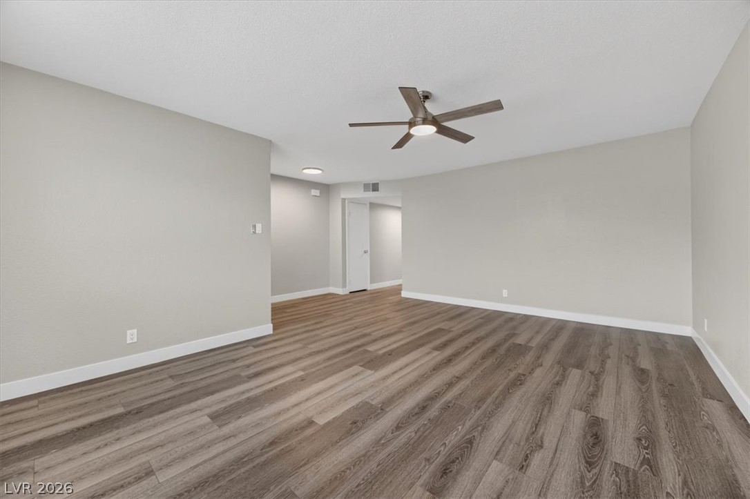 809 Peacock Court Property Photo 7