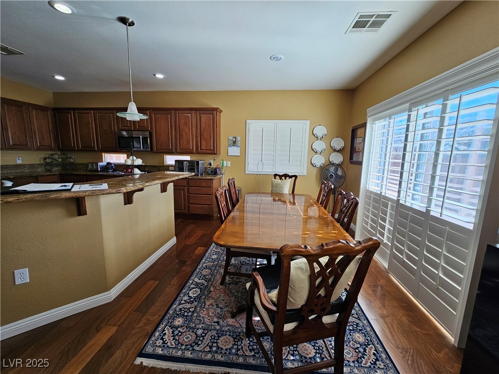 11329 Hedgemont Avenue Property Photo 8