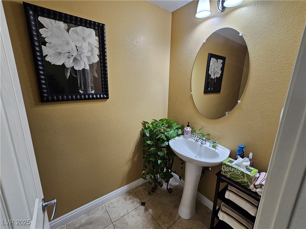 11329 Hedgemont Avenue Property Photo 18