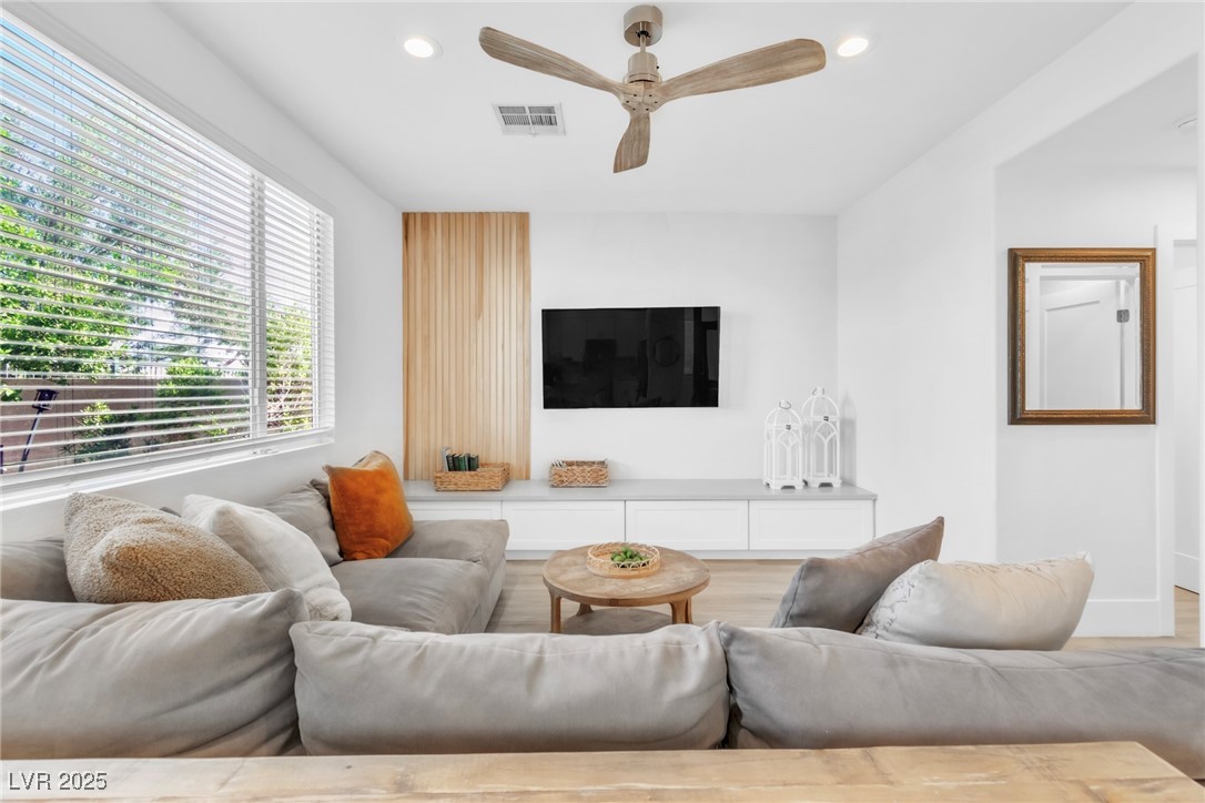 1600 Remembrance Hill Street Property Photo 1