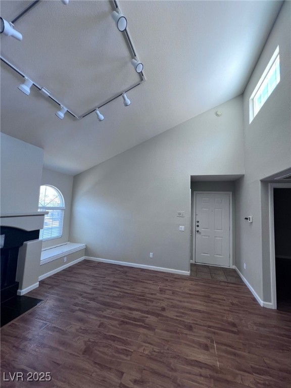 9325 West Desert Inn Road 289 Property Photo 6