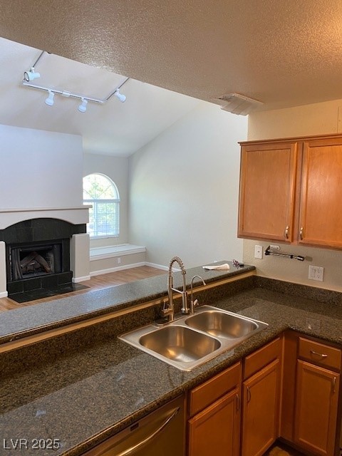 9325 West Desert Inn Road 289 Property Photo 8