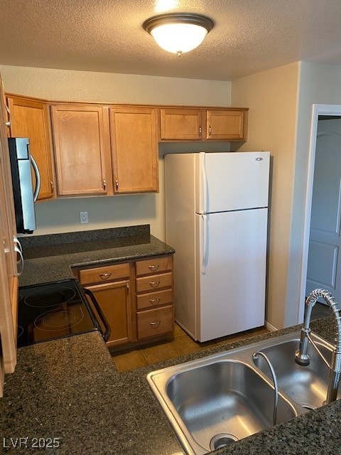 9325 West Desert Inn Road 289 Property Photo 11