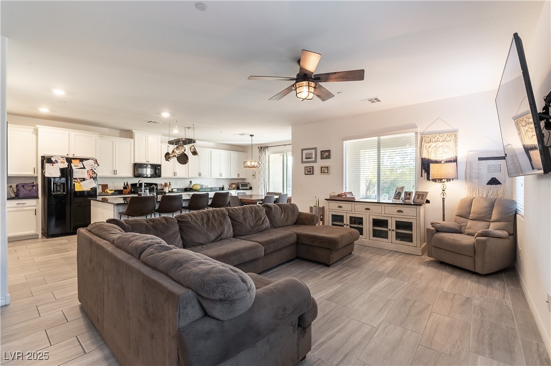 1082 Langston Ranch Avenue Property Photo 4