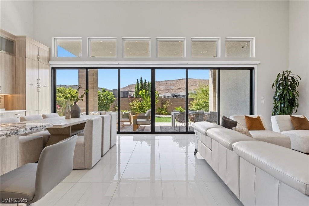 5167 Stone View Drive Property Photo 1