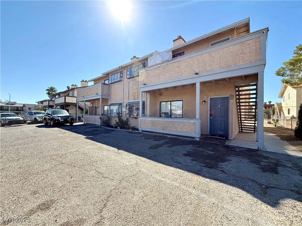 6217 Yerba Lane Property Photo 2