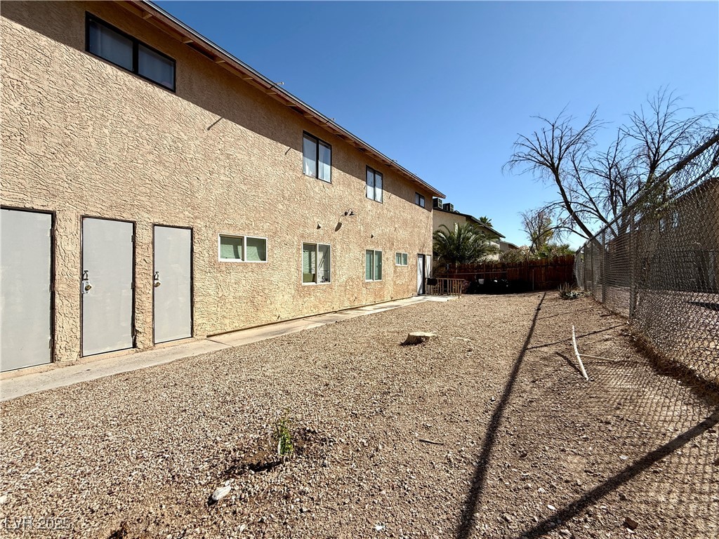 6217 Yerba Lane Property Photo 3