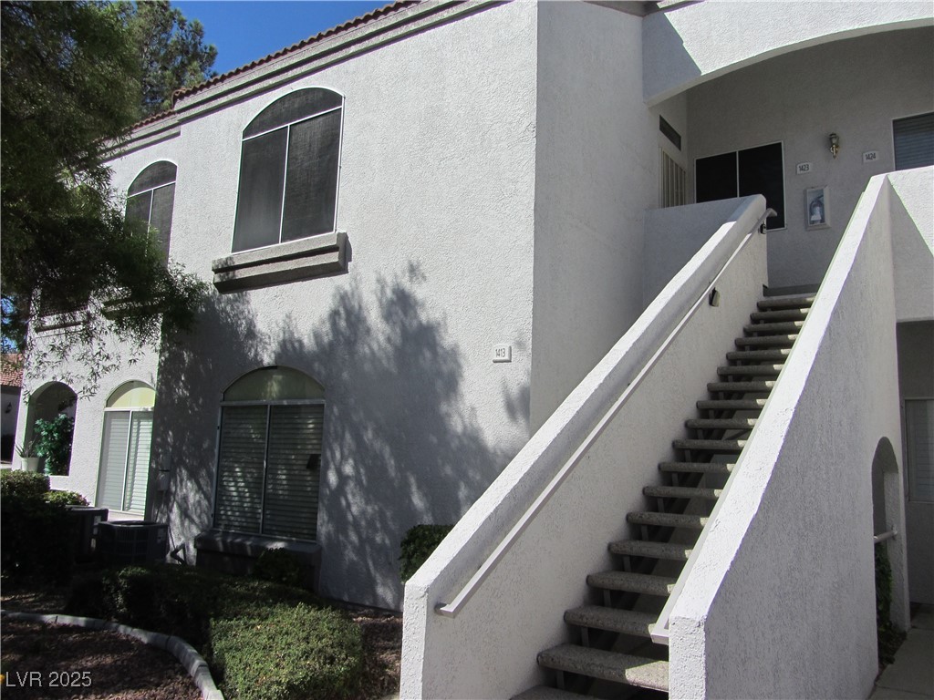 700 Carnegie Street 1423 Property Photo 2