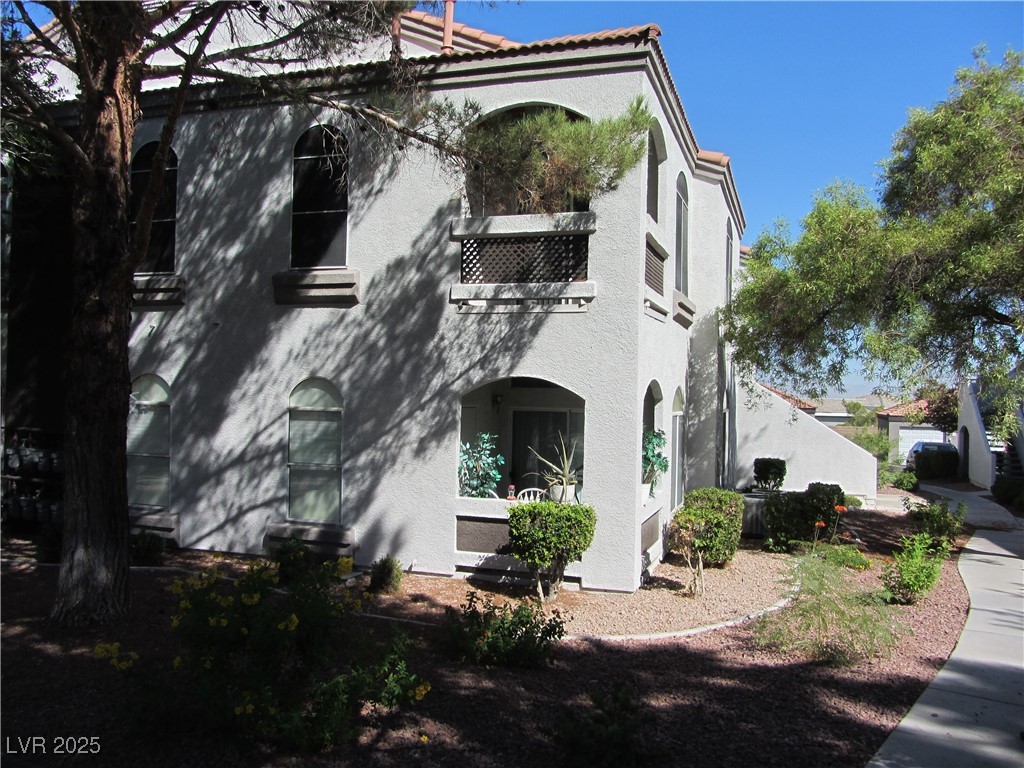 700 Carnegie Street 1423 Property Photo 3