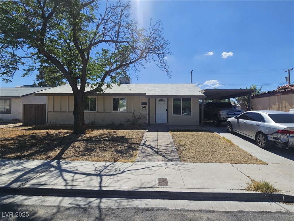 5601 West Bartlett Avenue Property Photo 1