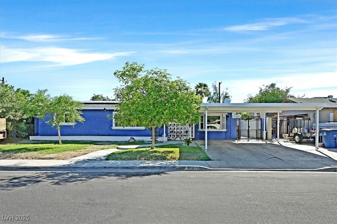 3085 Greenbriar Drive Property Photo 1