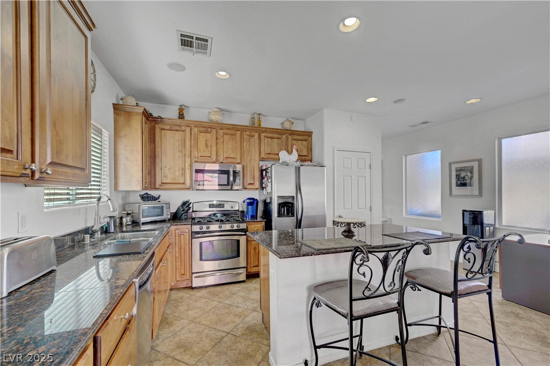 7384 Emerald Glow Street Property Photo 20