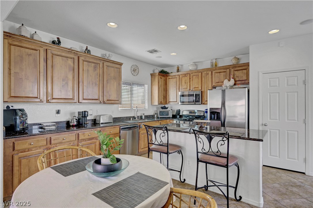 7384 Emerald Glow Street Property Photo 21