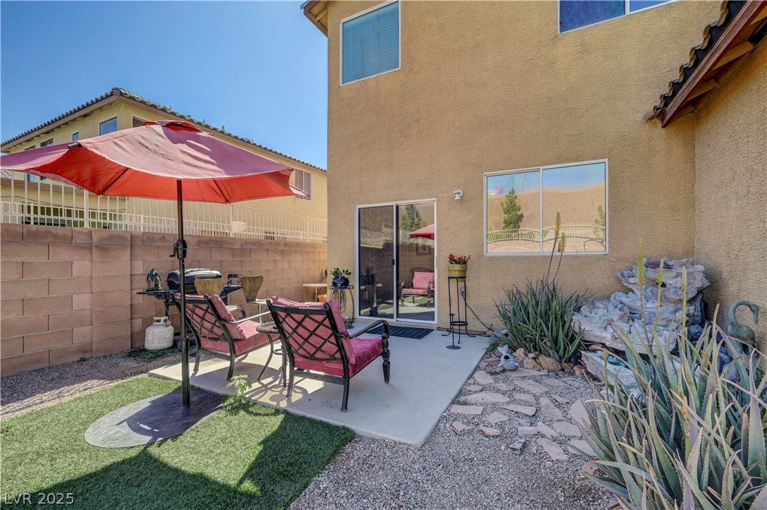7384 Emerald Glow Street Property Photo 46