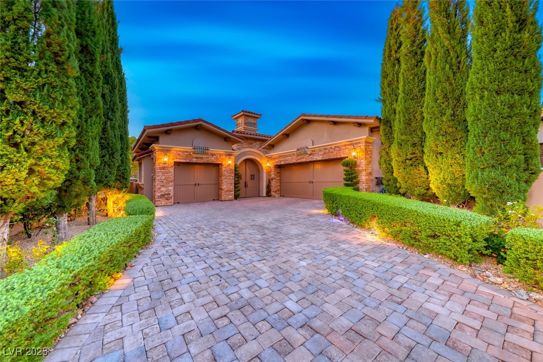 4 Rue Allard Way Property Photo 1