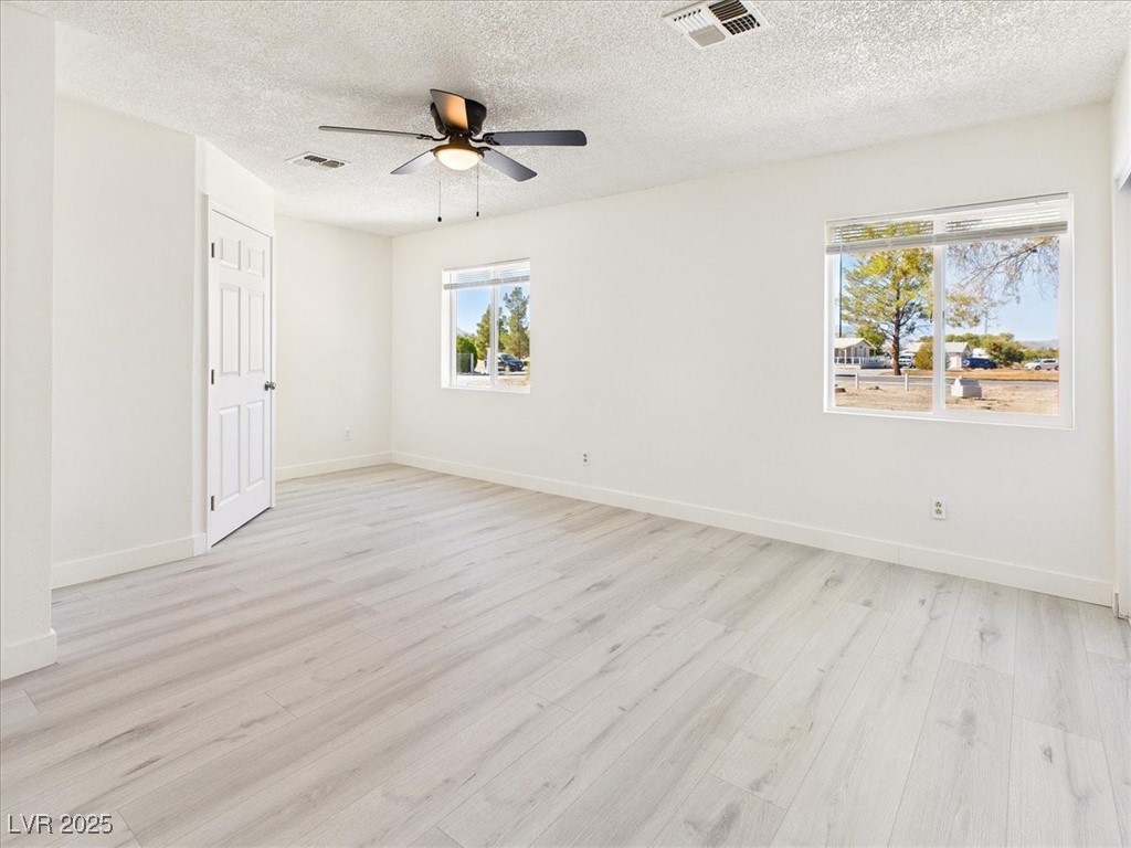 71 Union Pacific Street Property Photo 22