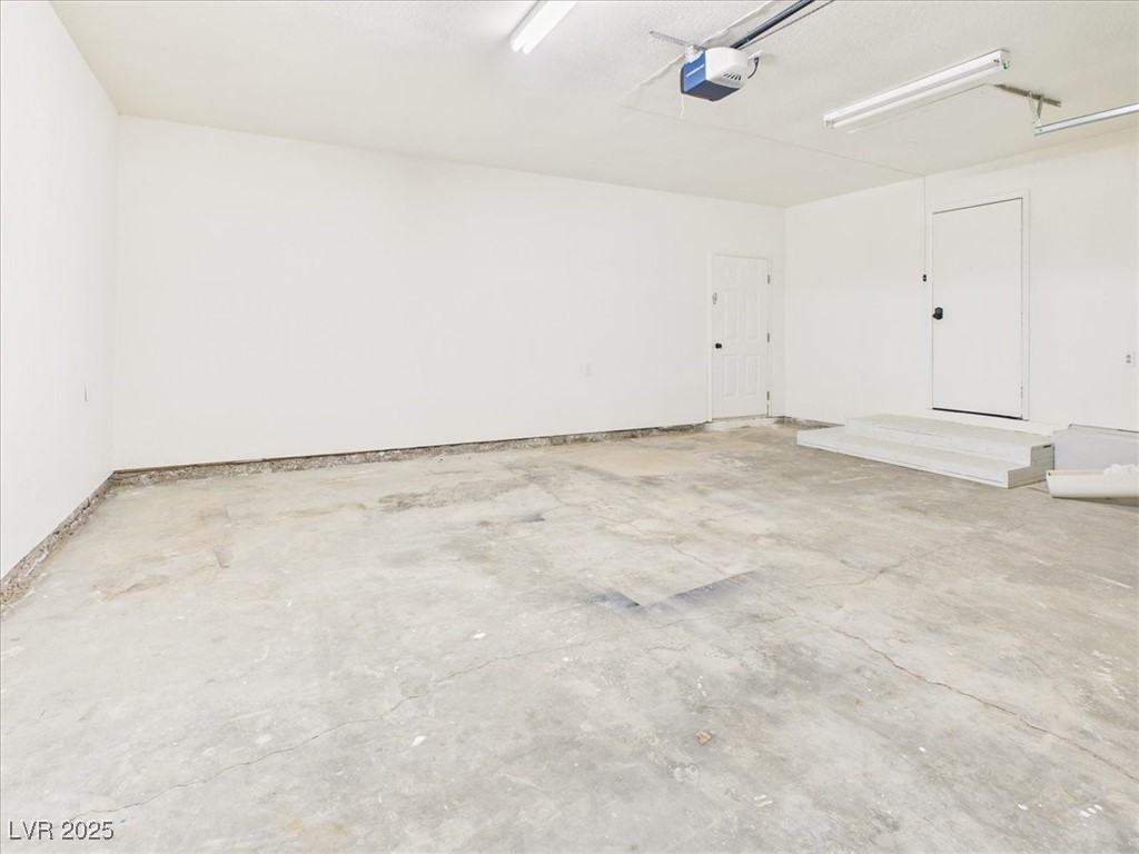 71 Union Pacific Street Property Photo 29