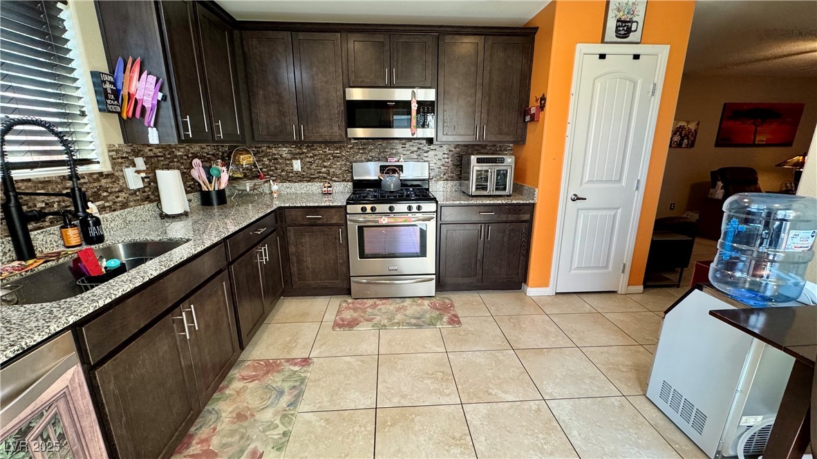 2293 Chandler Ranch Place Property Photo 10