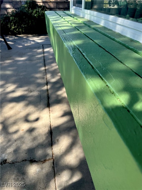 7150 Mountain Moss Drive Property Photo 5