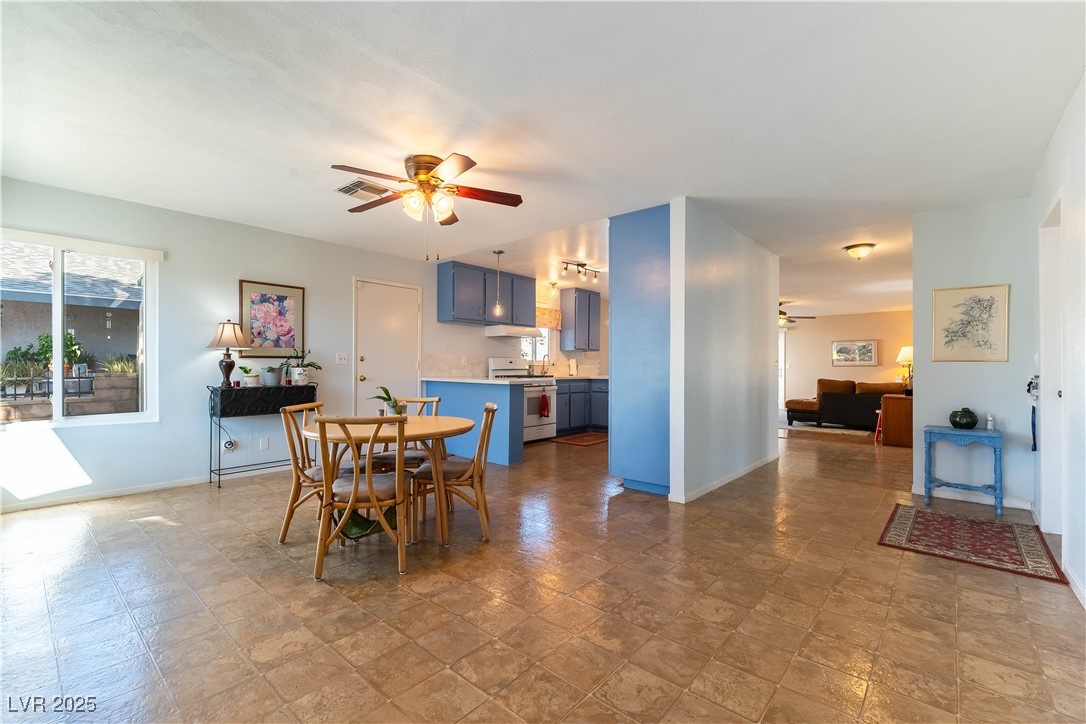 7150 Mountain Moss Drive Property Photo 9