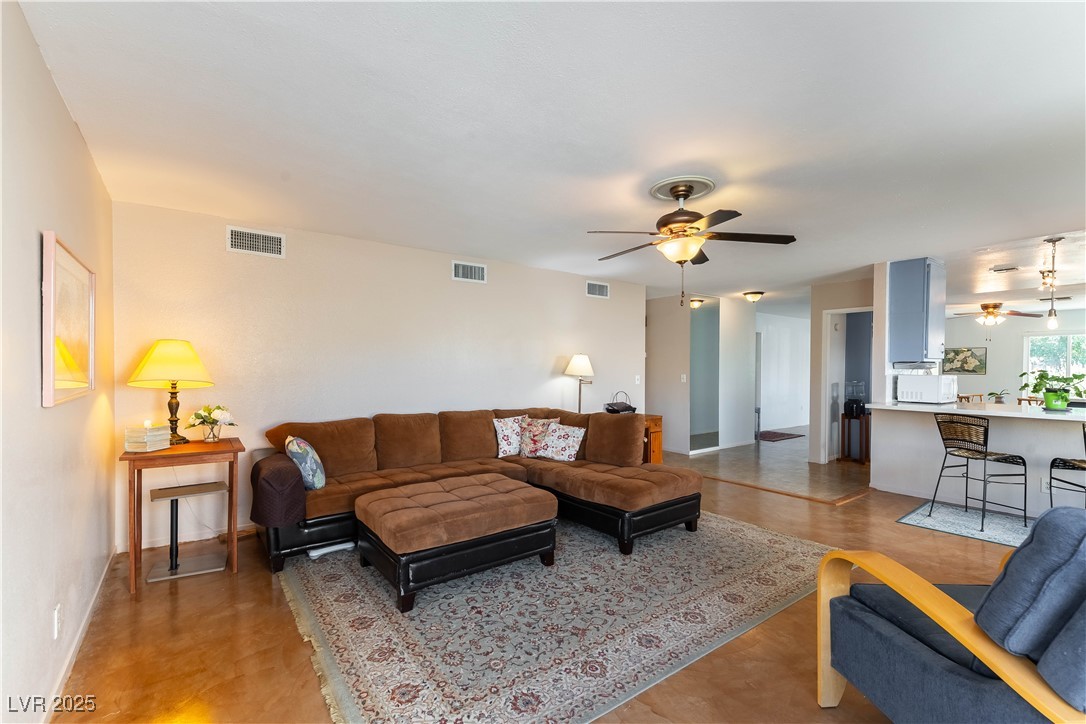 7150 Mountain Moss Drive Property Photo 17