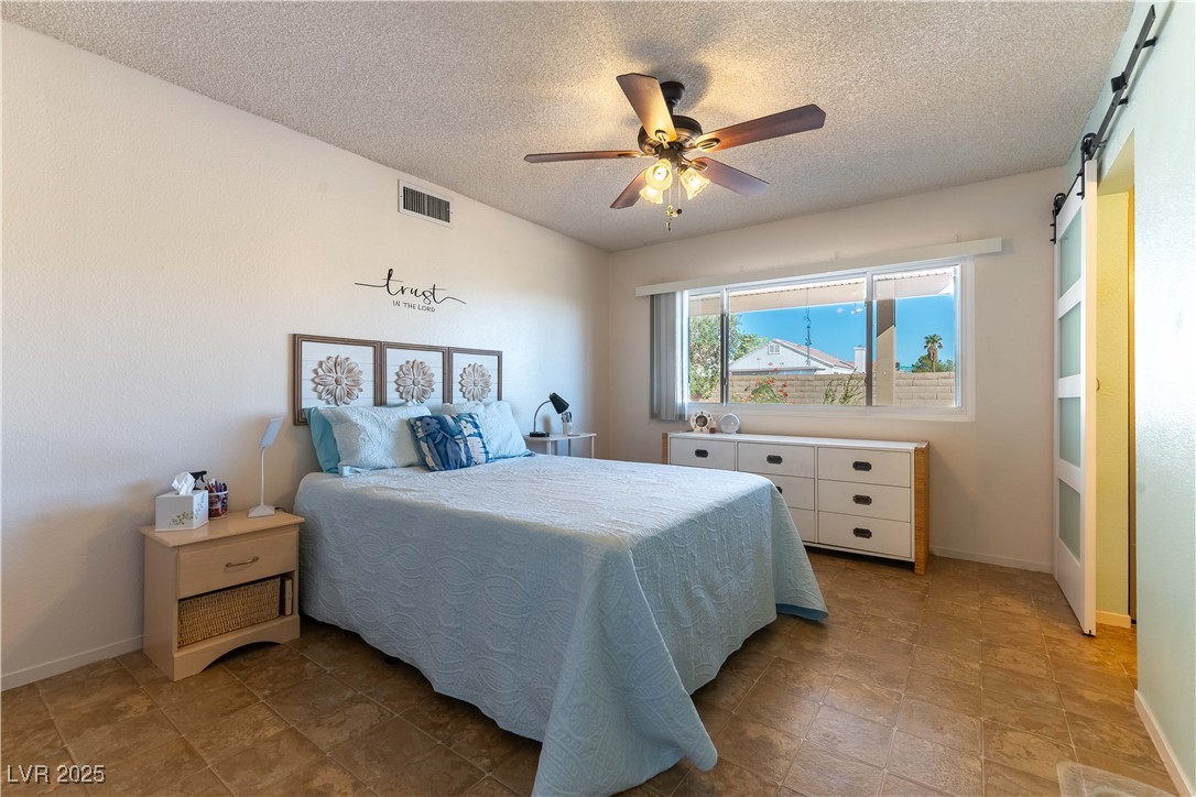 7150 Mountain Moss Drive Property Photo 23