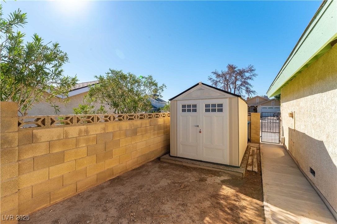 7150 Mountain Moss Drive Property Photo 46