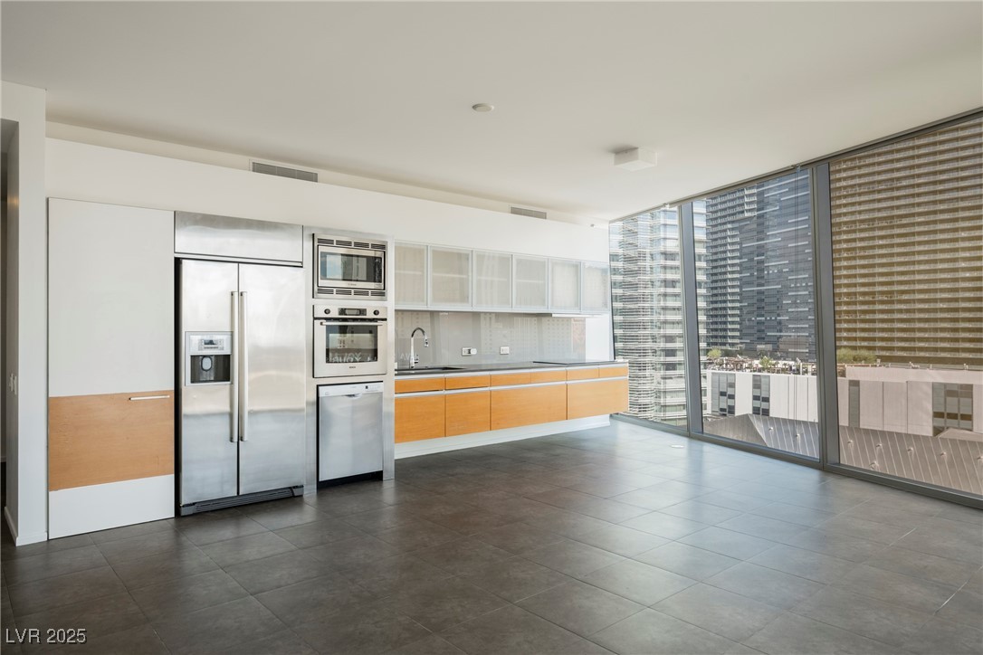 3726 Las Vegas Boulevard 1012 Property Photo 4