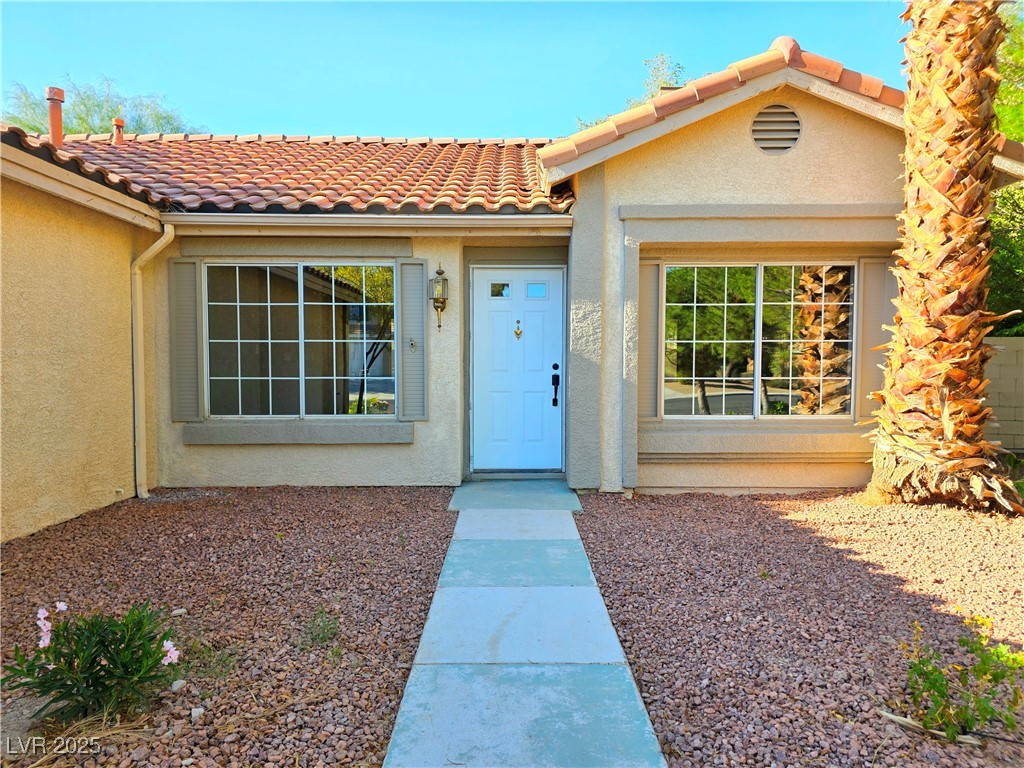 498 Paulson Drive Property Photo 6