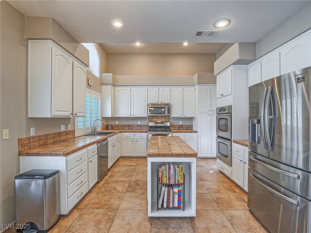 8412 Eagle Eye Avenue Property Photo 11