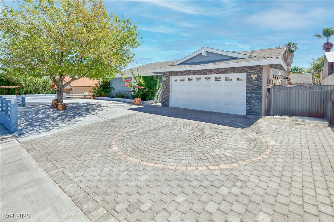 3959 Briarcrest Court Property Photo 1