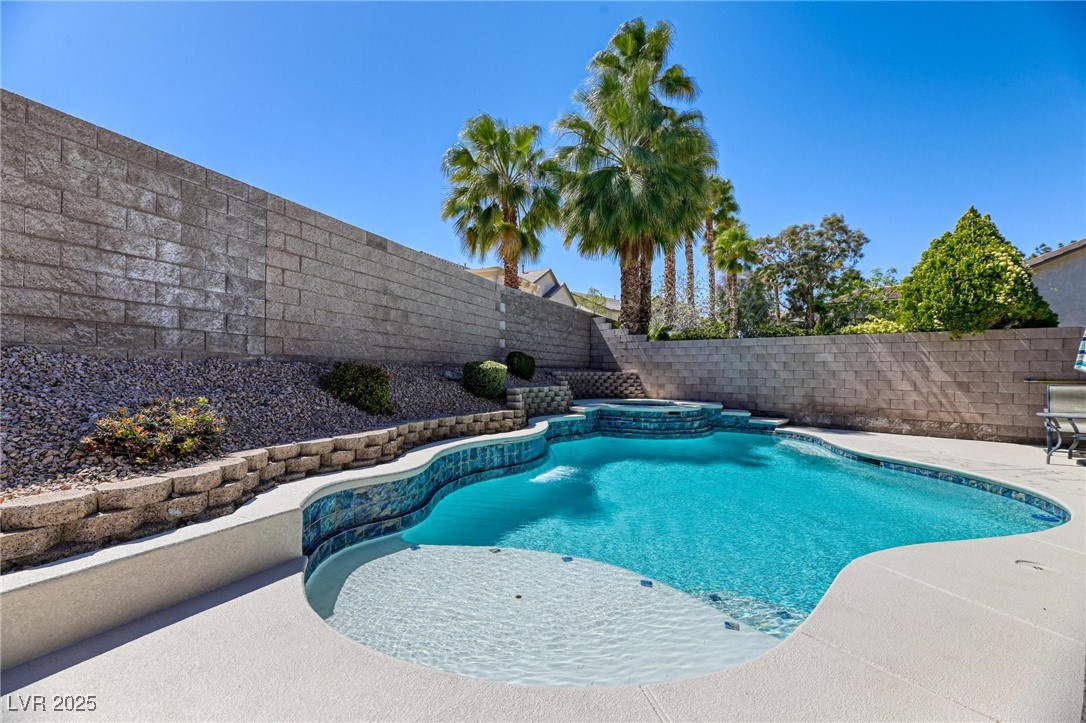 2285 Moresca Avenue Property Photo 6