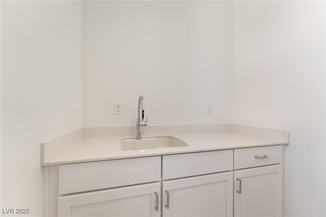 11534 Hillrise Avenue Property Photo 14