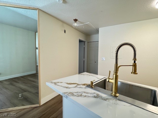 450 Elm Drive 205 Property Photo 8