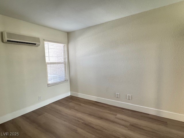450 Elm Drive 205 Property Photo 18