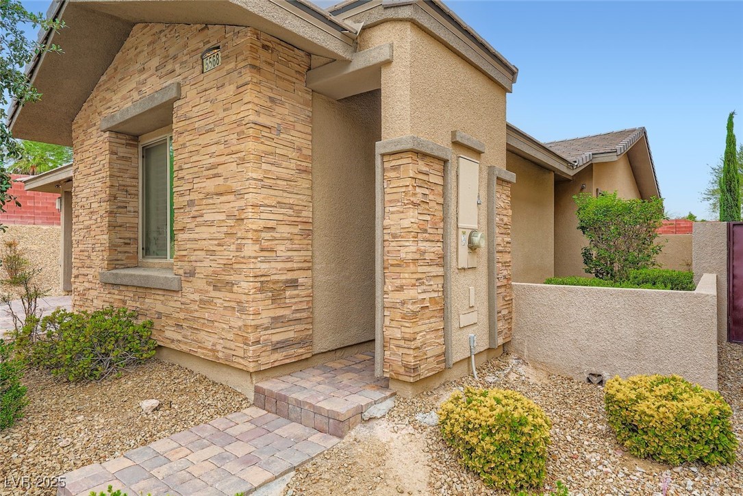 5568 Trilling Bird Drive Property Photo 3