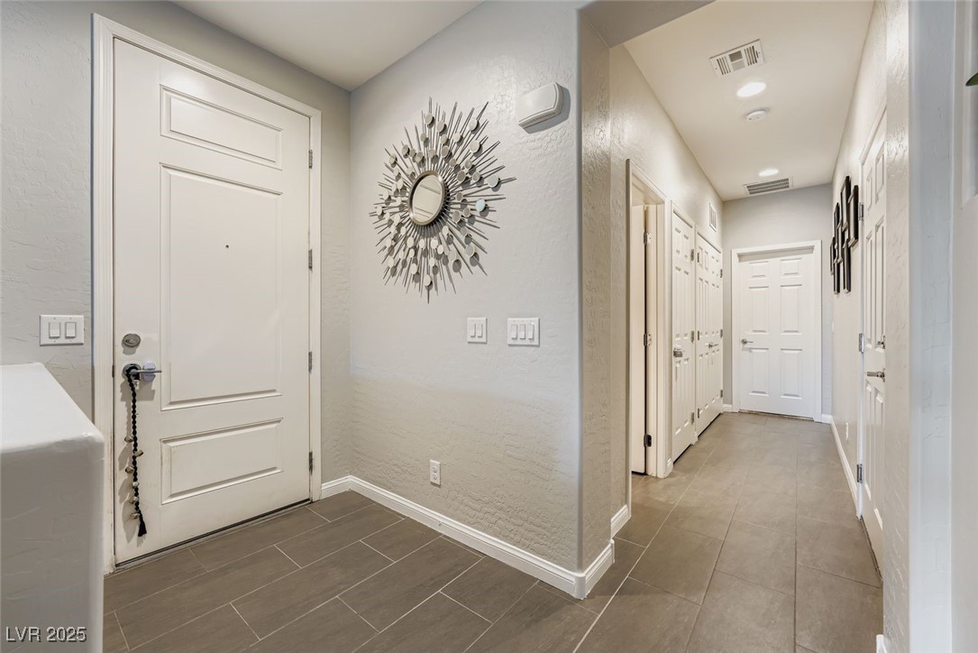 5568 Trilling Bird Drive Property Photo 4