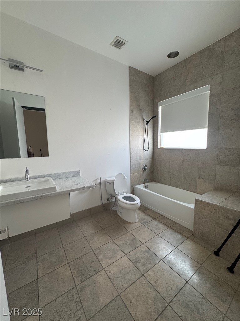 2775 West Pebble Road 501 Property Photo 12