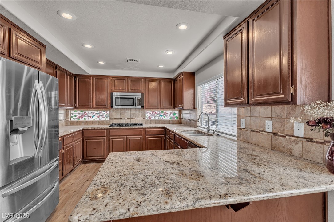 8233 Tivoli Cove Drive Property Photo 12