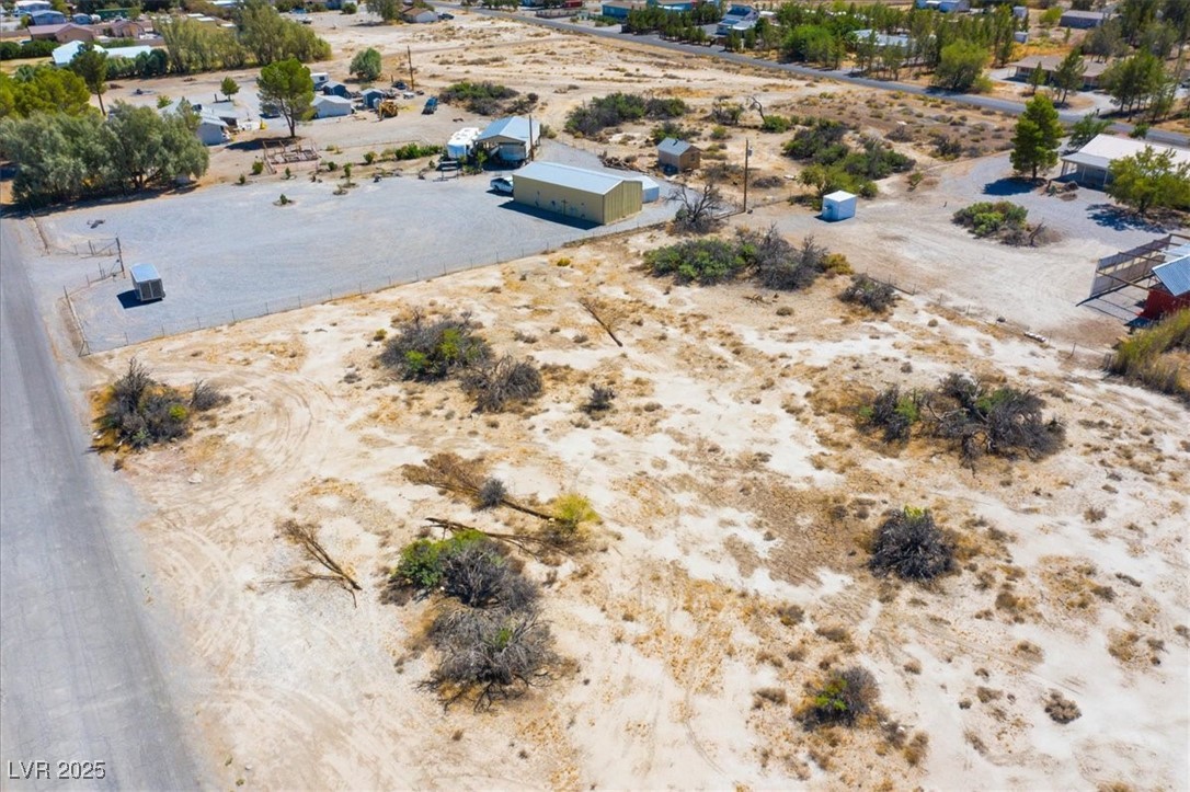 1921 West Dyer Road Property Photo 28