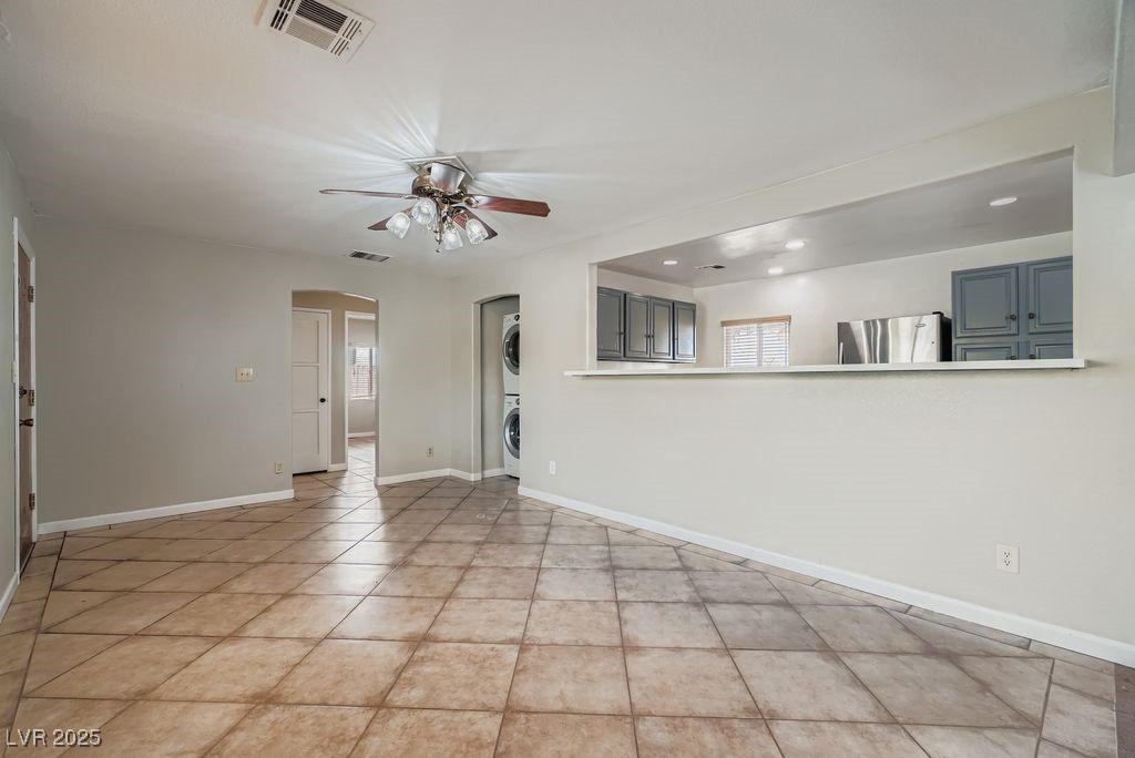 571 Blackmore Drive Property Photo 6